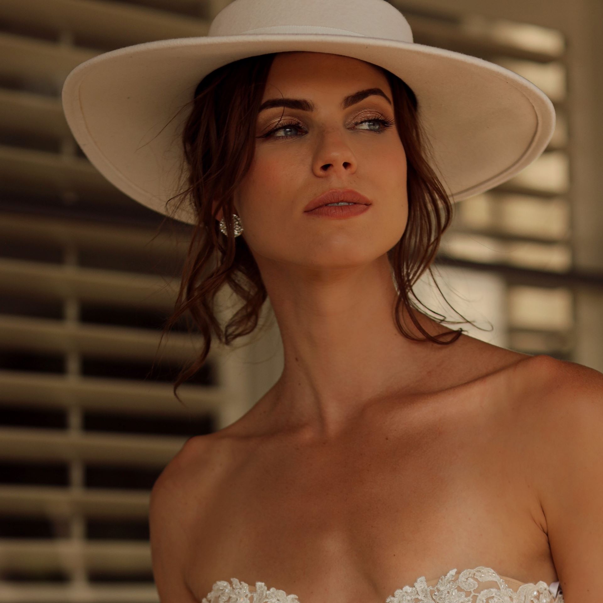 Bridal boater wool ivory hat